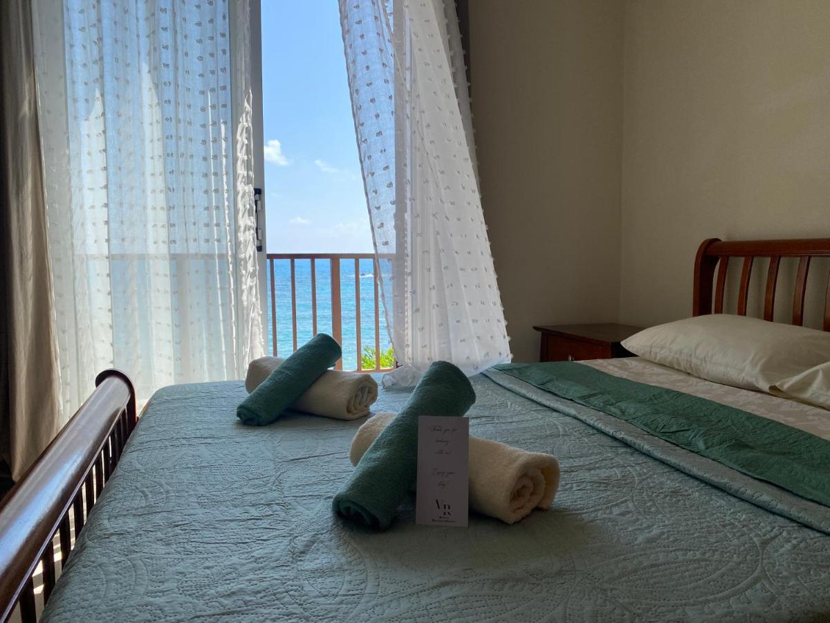 Amazing Front Line Villa In Coral Bay Peyia Bagian luar foto