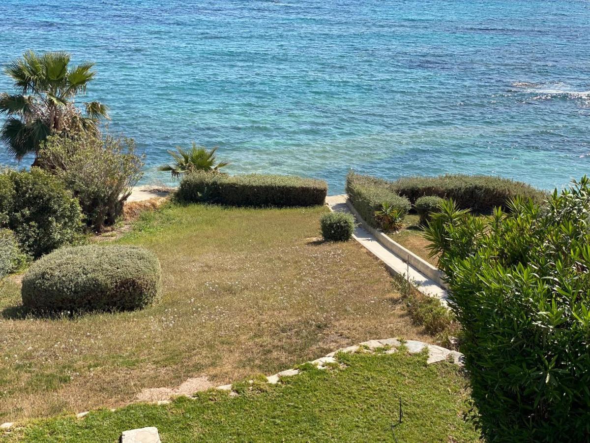 Amazing Front Line Villa In Coral Bay Peyia Bagian luar foto